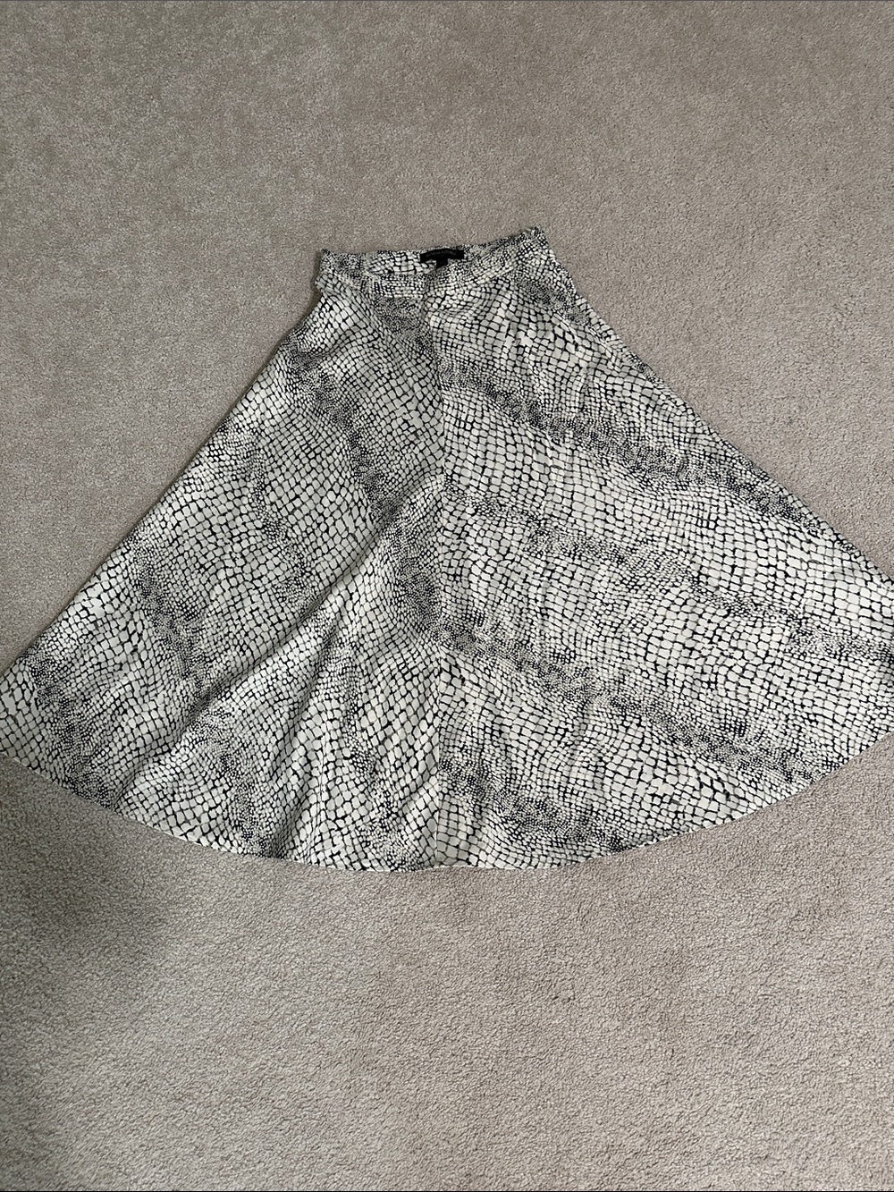 Banana Republic Black and White Printed Circle Skirt